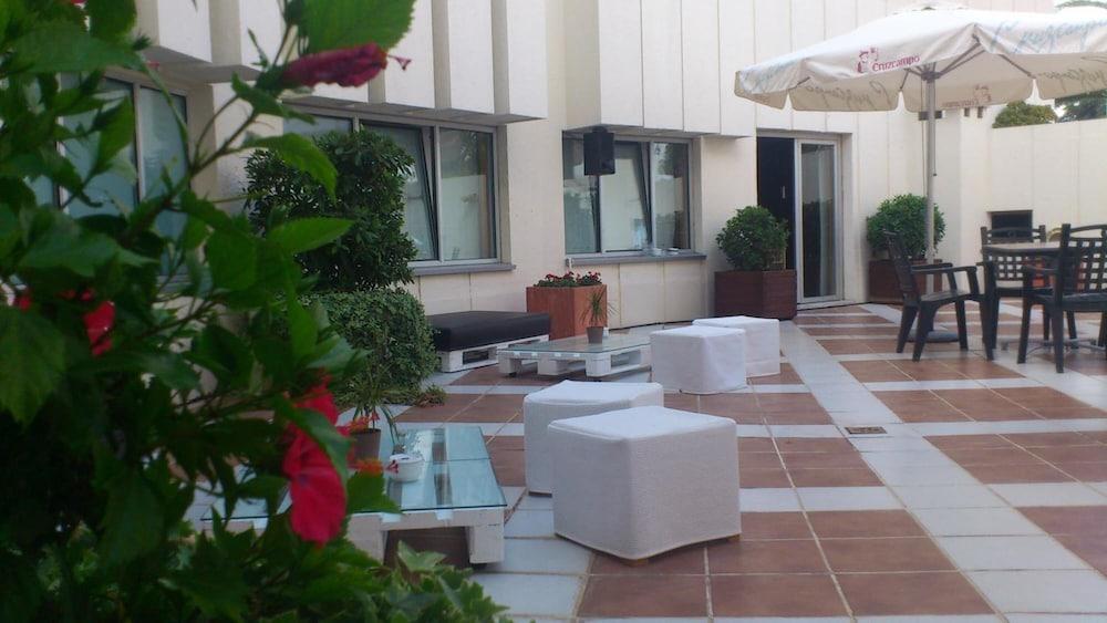 Port Azafata Valencia Hotel Manises Luaran gambar