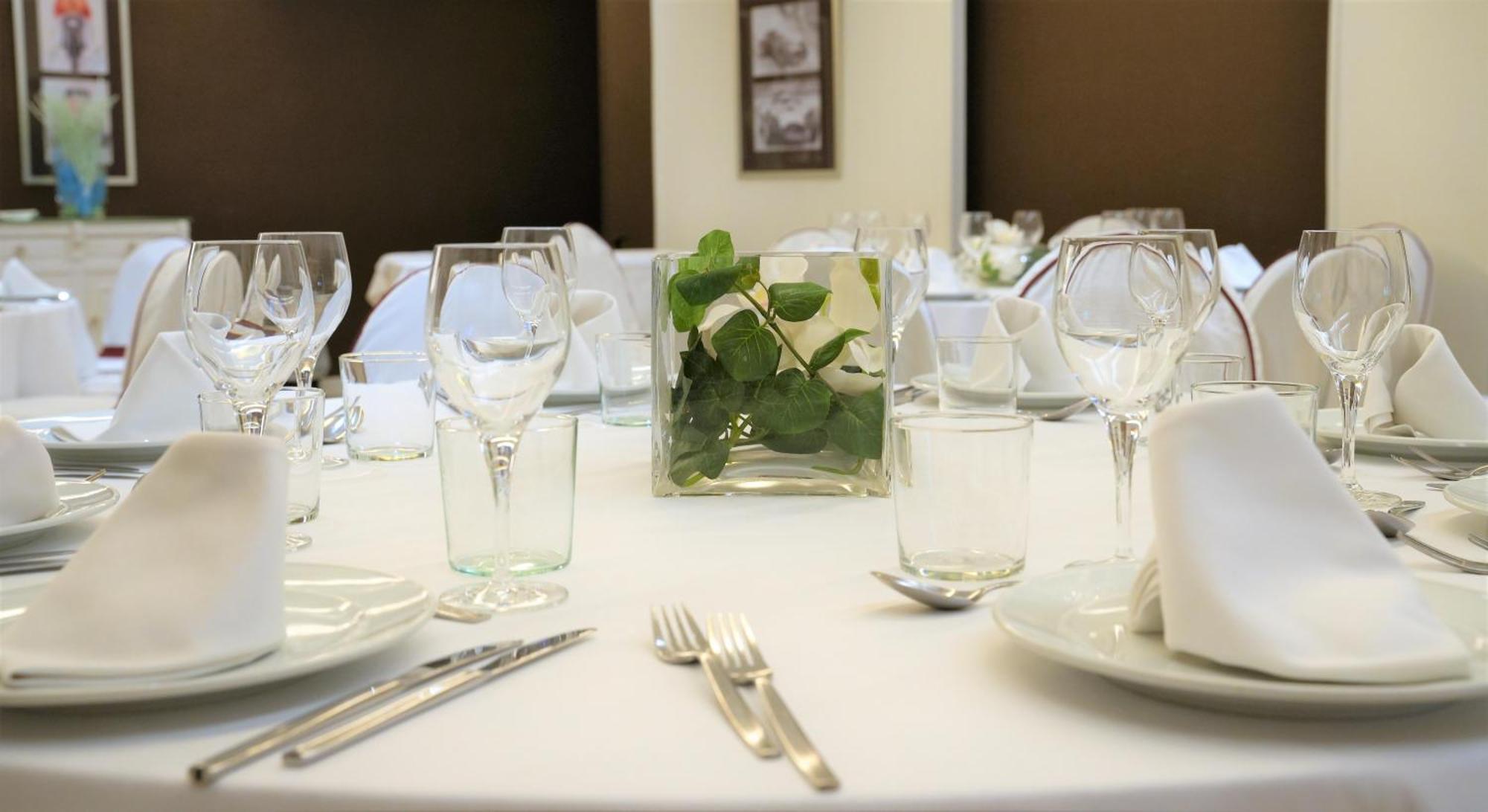 Port Azafata Valencia Hotel Manises Luaran gambar