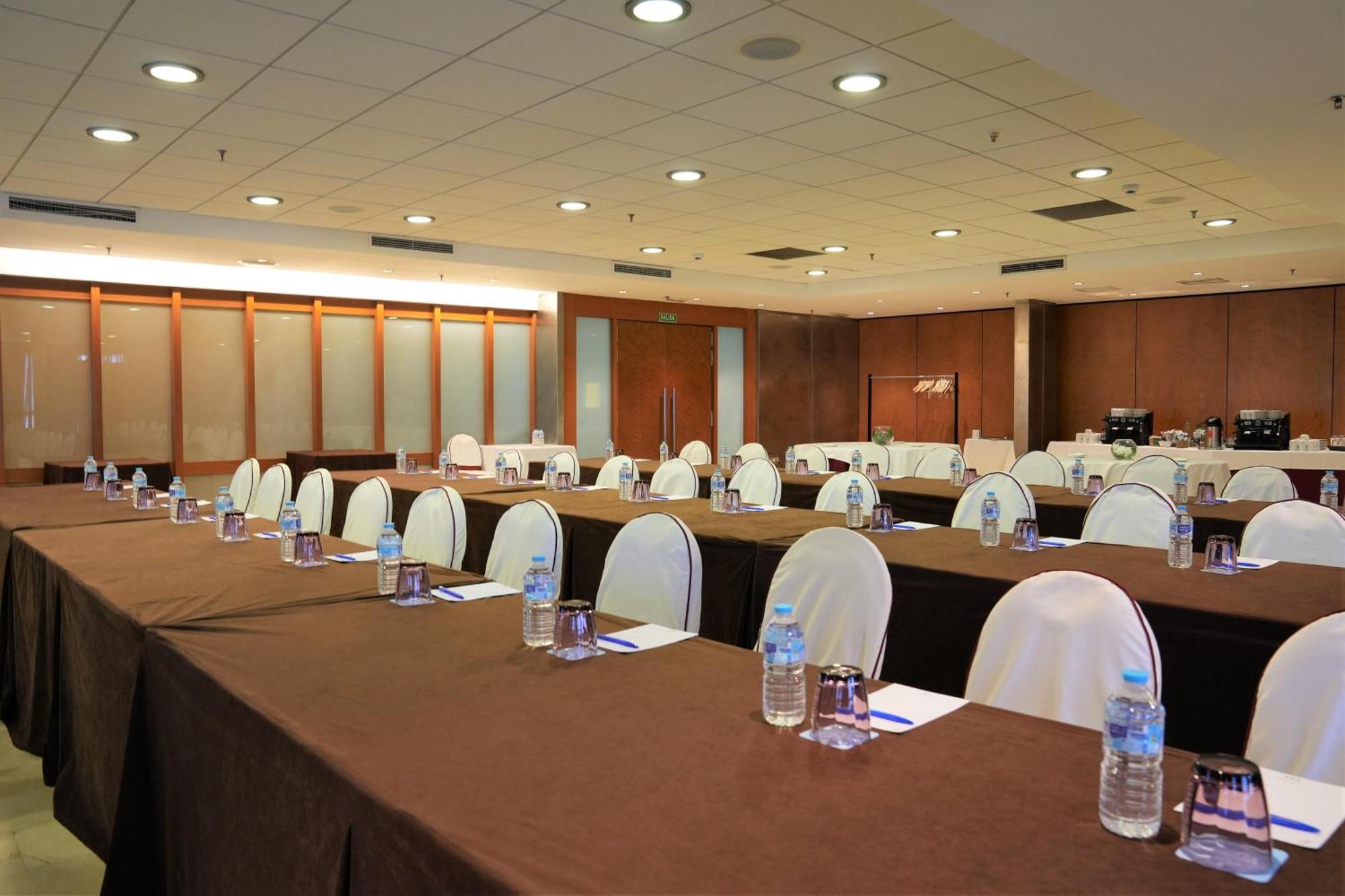 Port Azafata Valencia Hotel Manises Luaran gambar